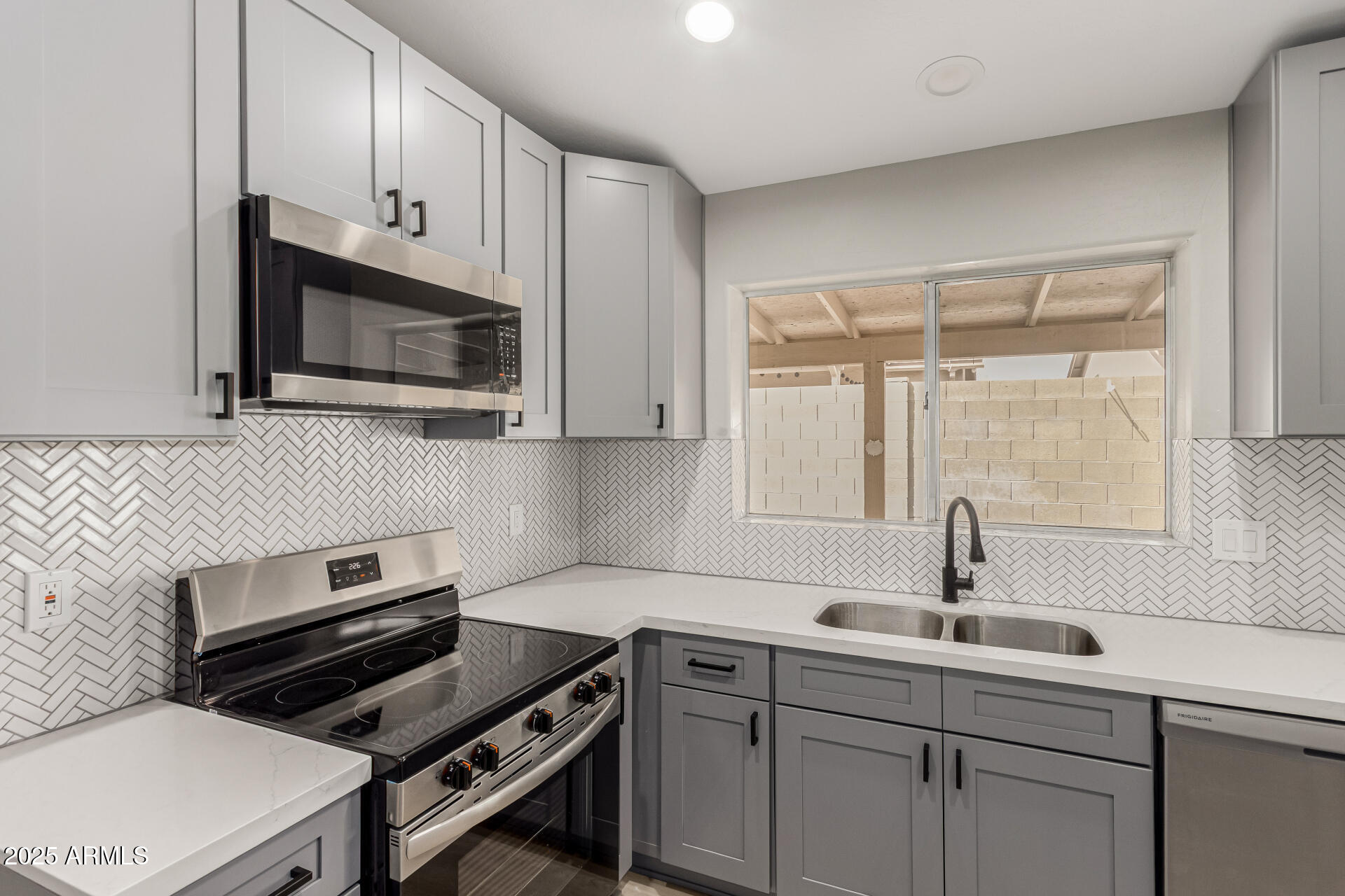 6335 E BROWN Road 1098