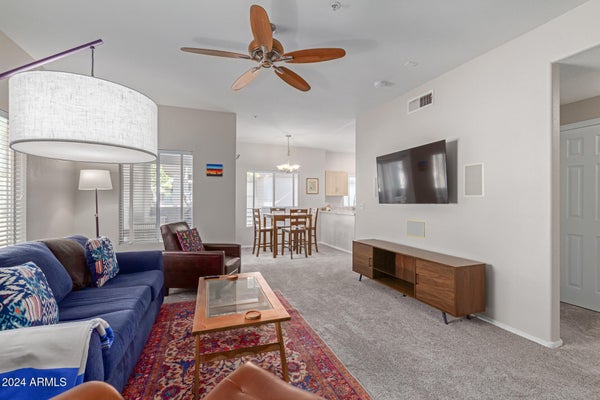 7401 W ARROWHEAD CLUBHOUSE DR UNIT 2046, GLENDALE, AZ 85308 - Image b3aa4499181075b02c1eee01bc4e4b5d/2649414735