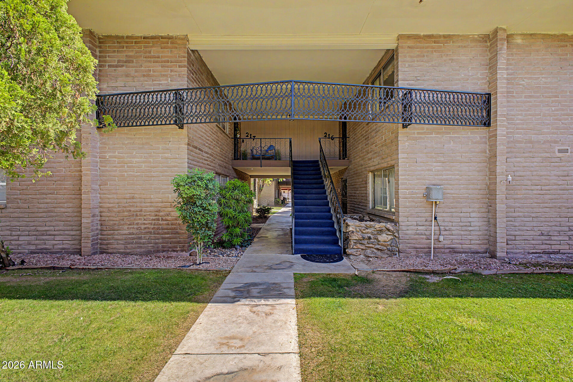1901 E Missouri Avenue 217