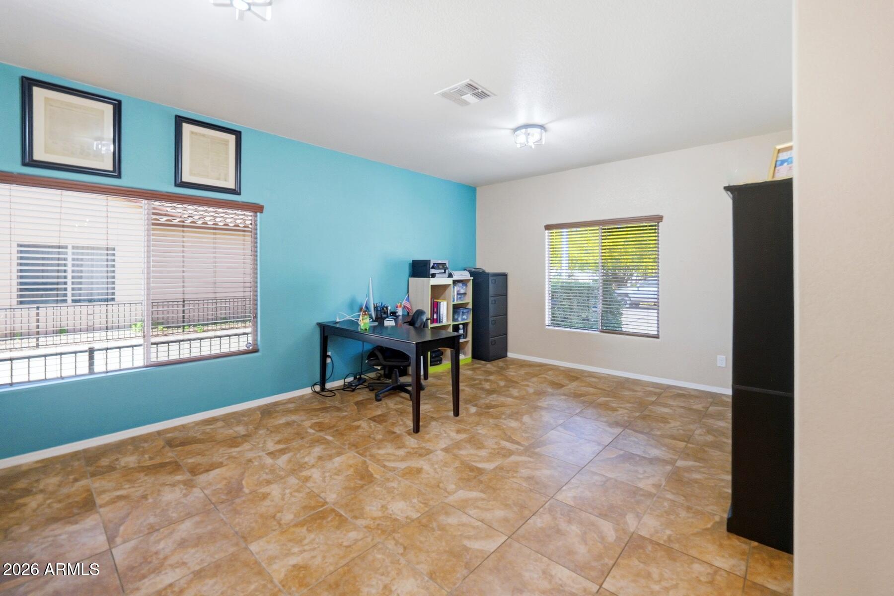 1387 PASO ROBLES Avenue