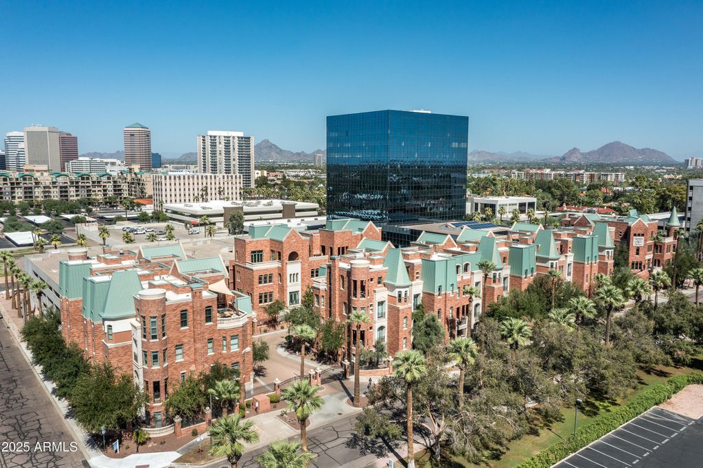 Photo of 54 W Palm Lane #54, Phoenix, AZ 85003 (MLS # 6941850)