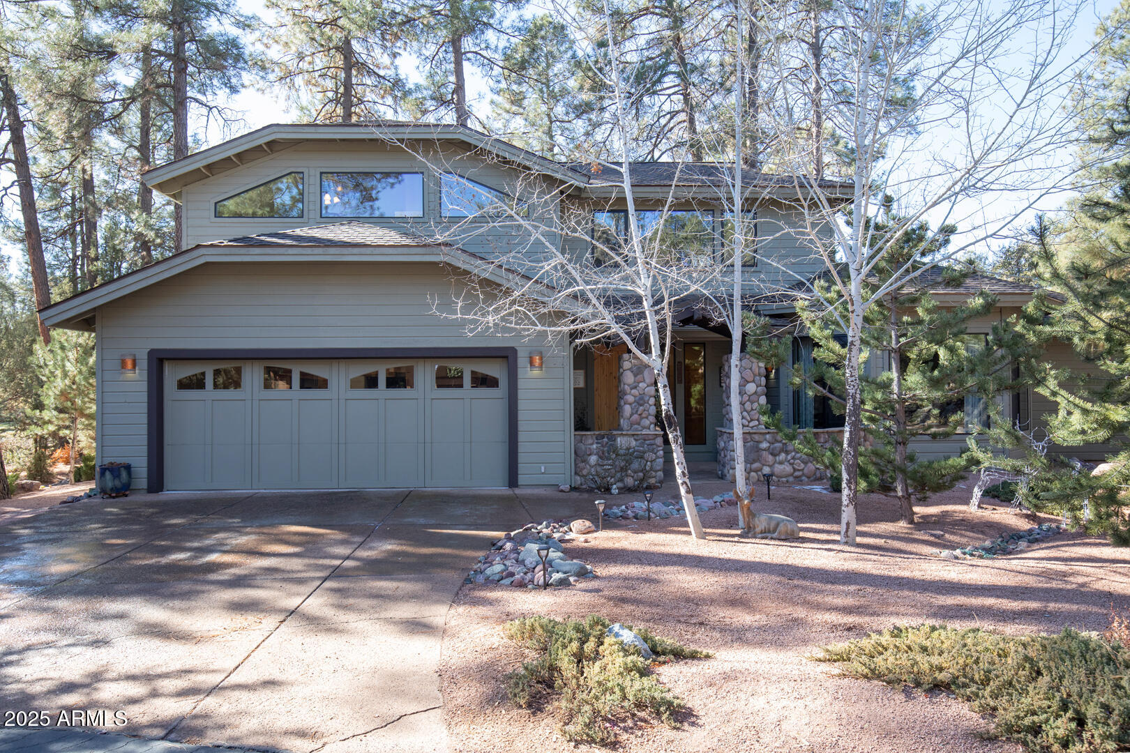 2509 E SCARLET BUGLER Circle