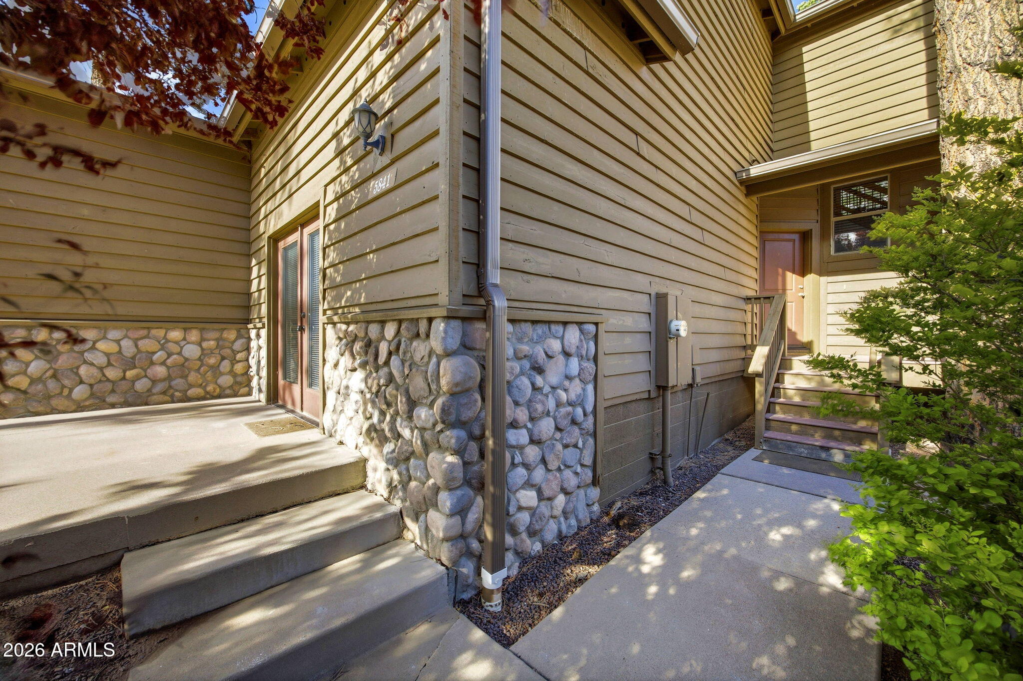 5841 SATURN Drive