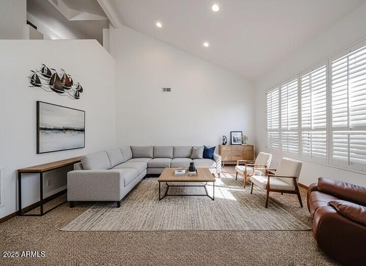 2302 E Northridge Street