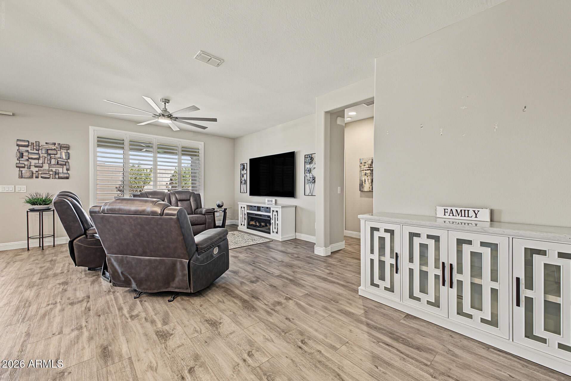 7924 W CACTUS WREN Way