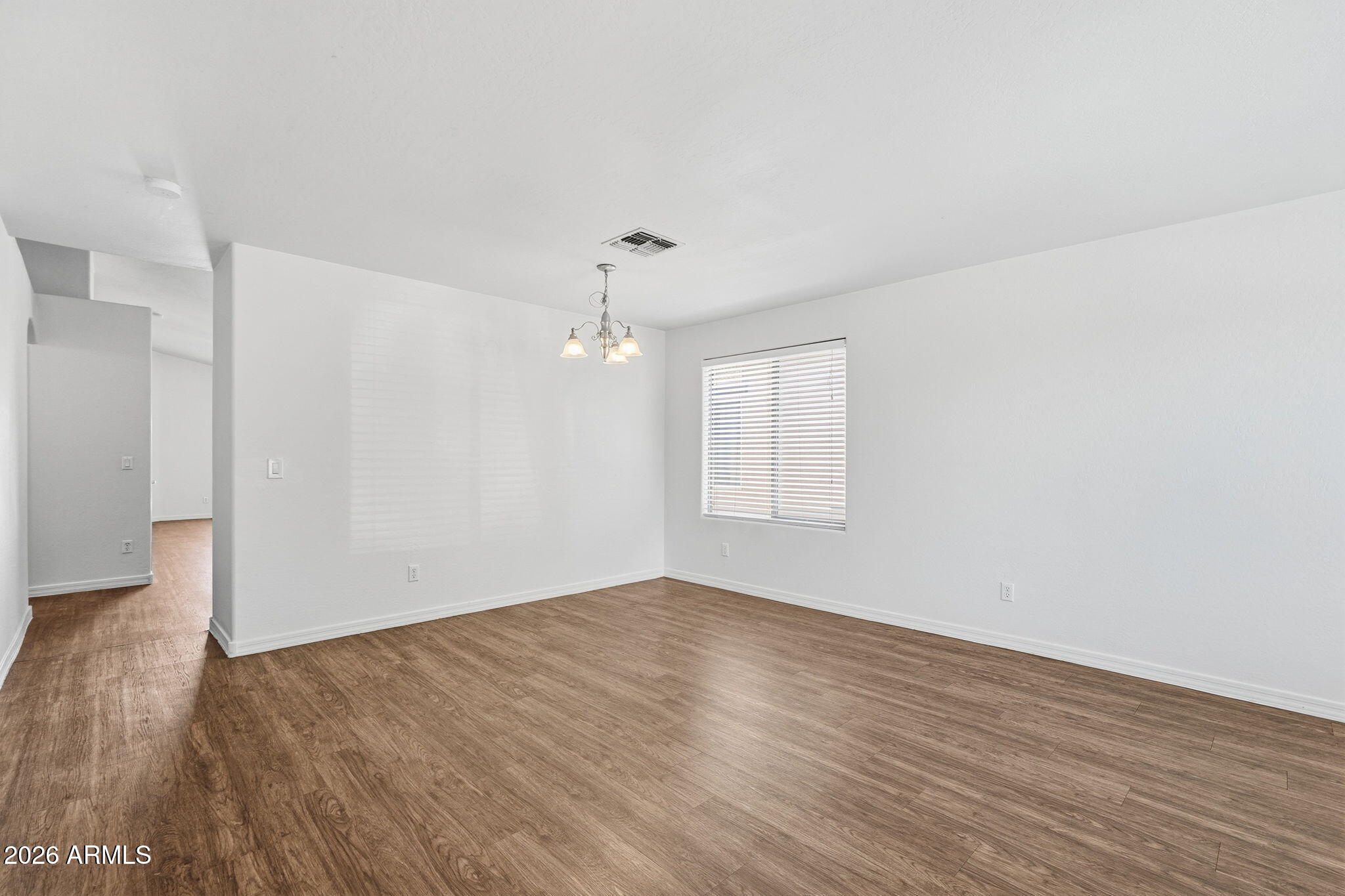 25056 W ILLINI Street