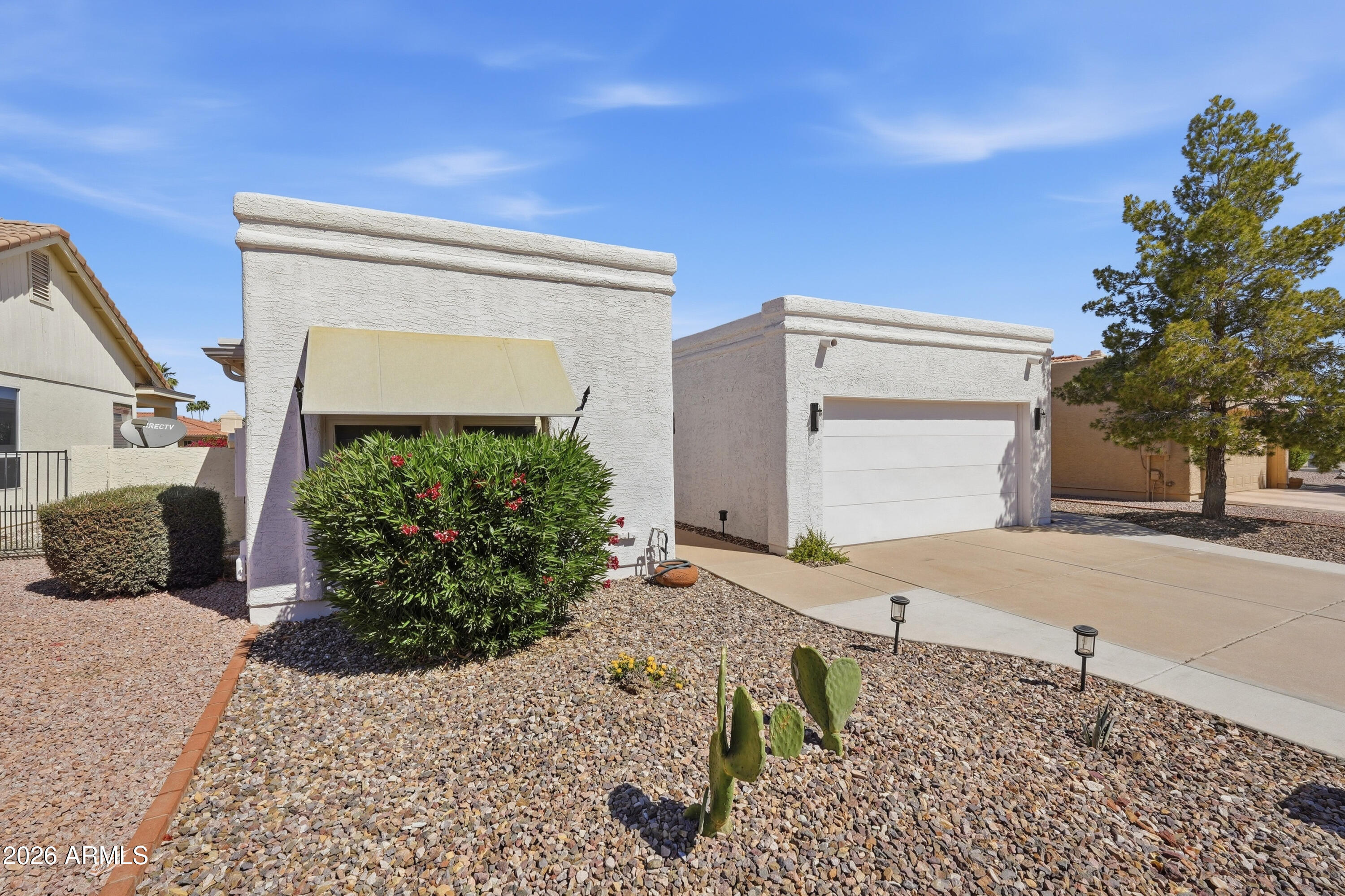10602 E ELMHURST Drive