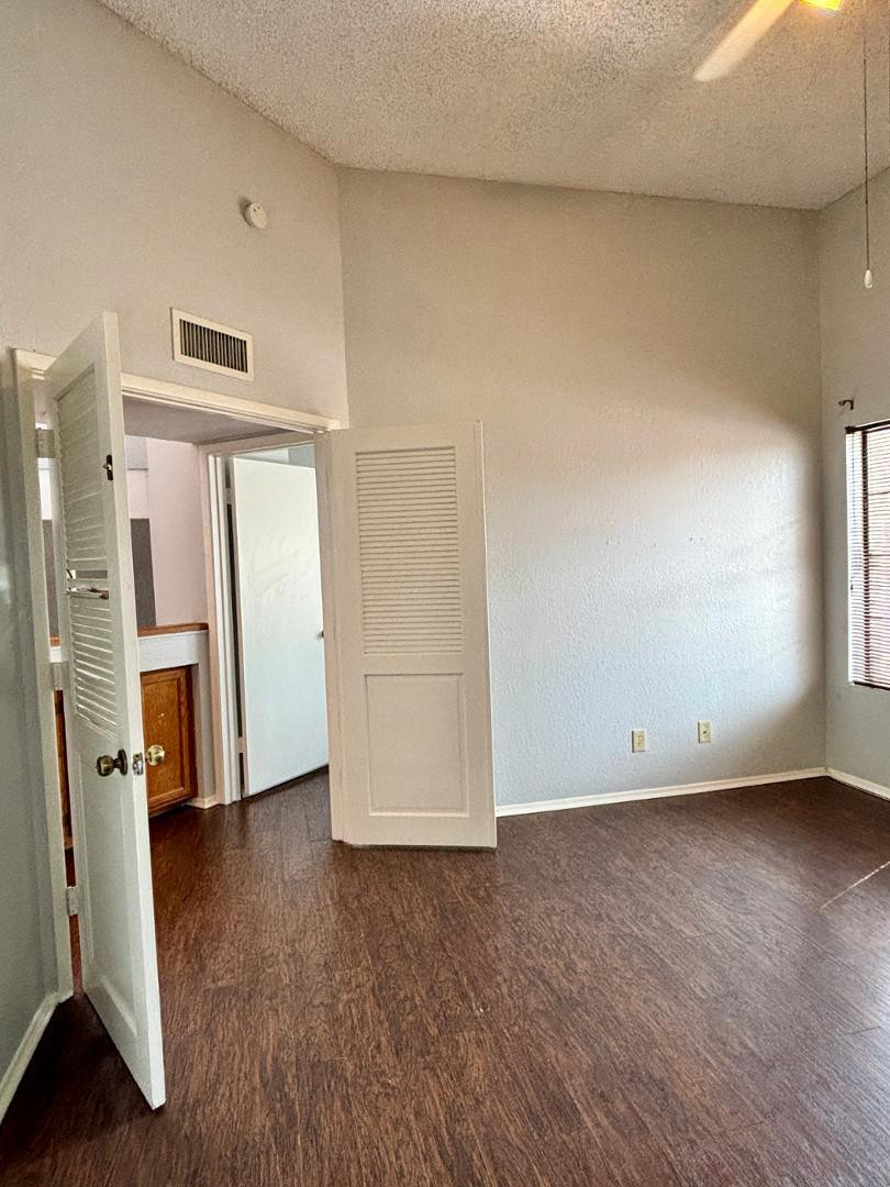 819 N College Avenue Unit K137