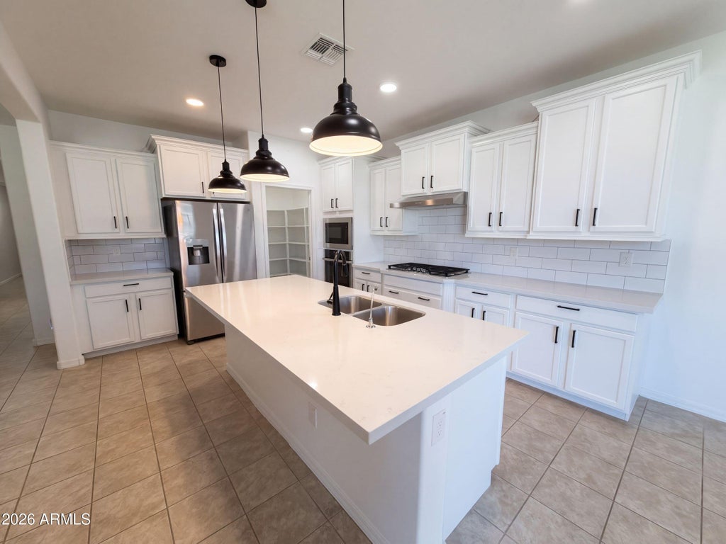 Photo of 19872 W Montecito Avenue, Litchfield Park, AZ 85340 (MLS # 7090276)