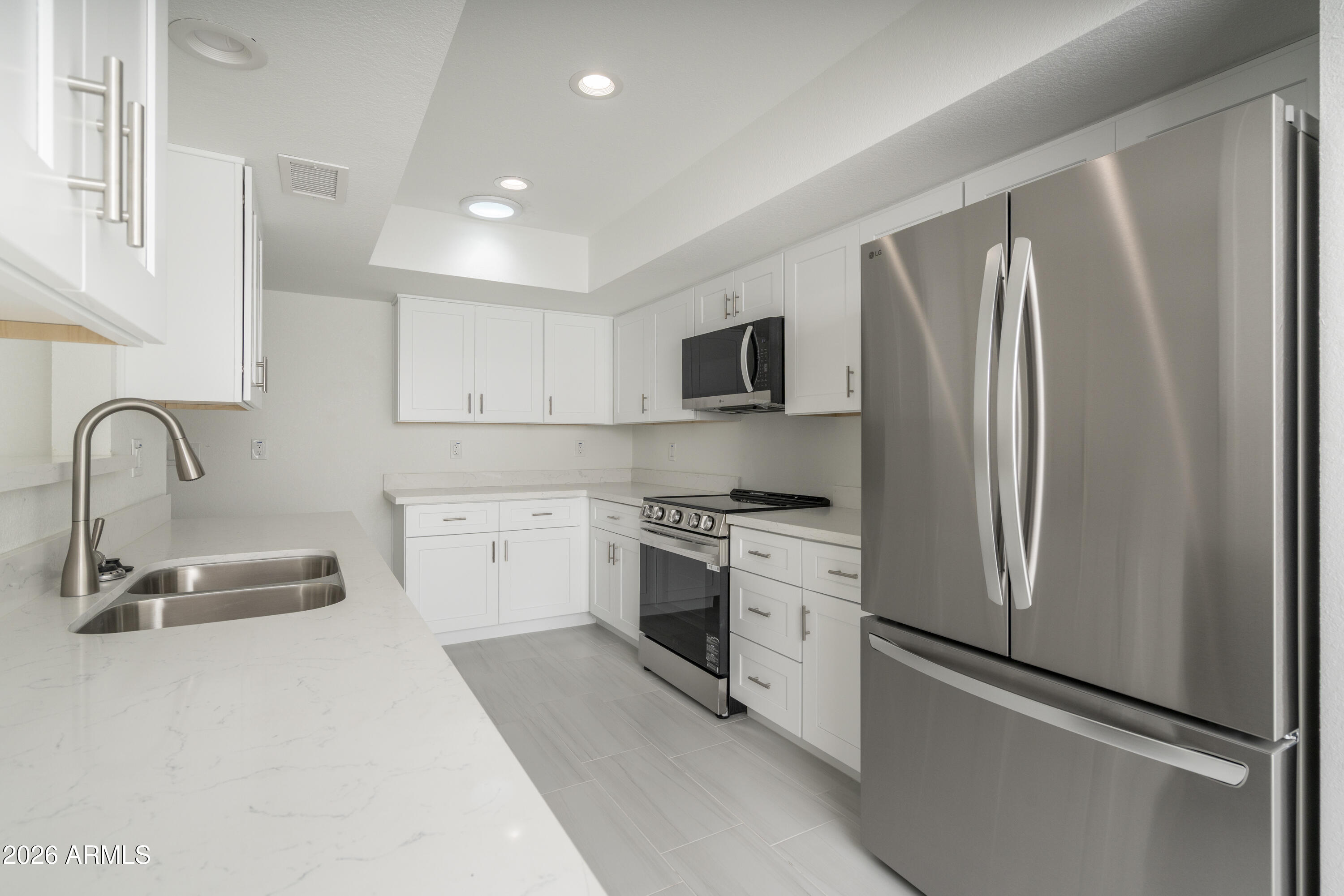 7986 E Vía Del Desierto --