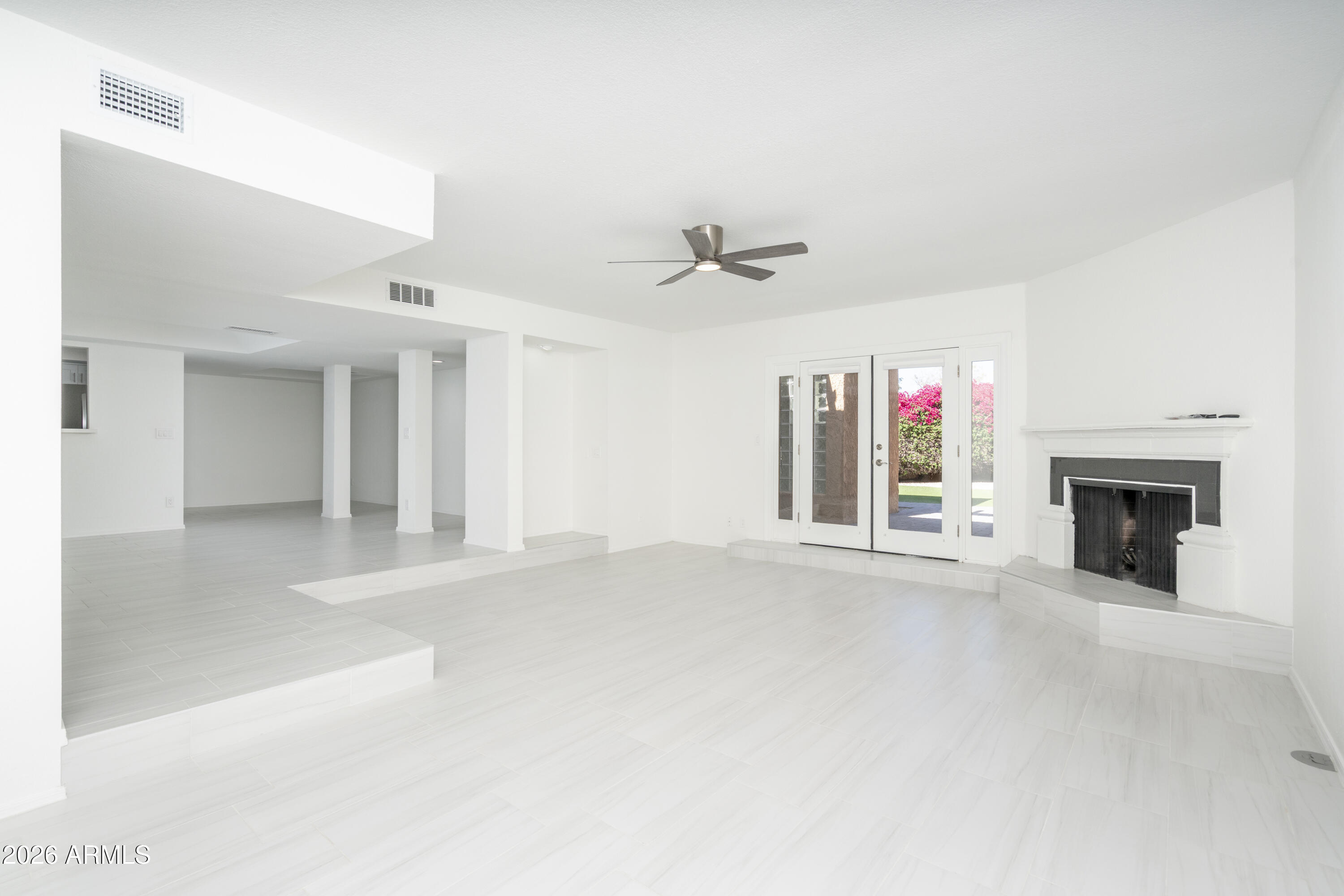 7986 E Vía Del Desierto --