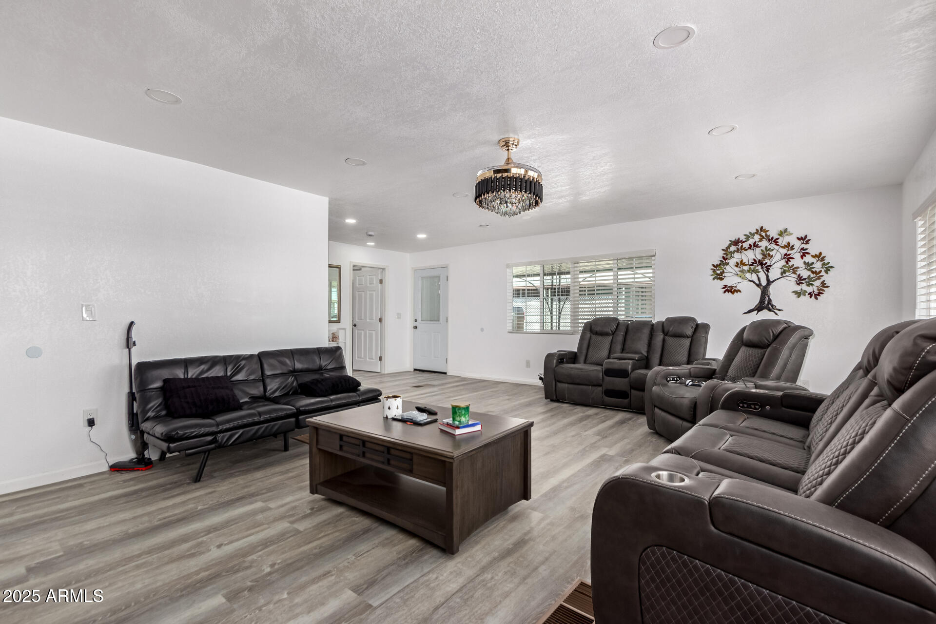 3036 E UTOPIA Road 45