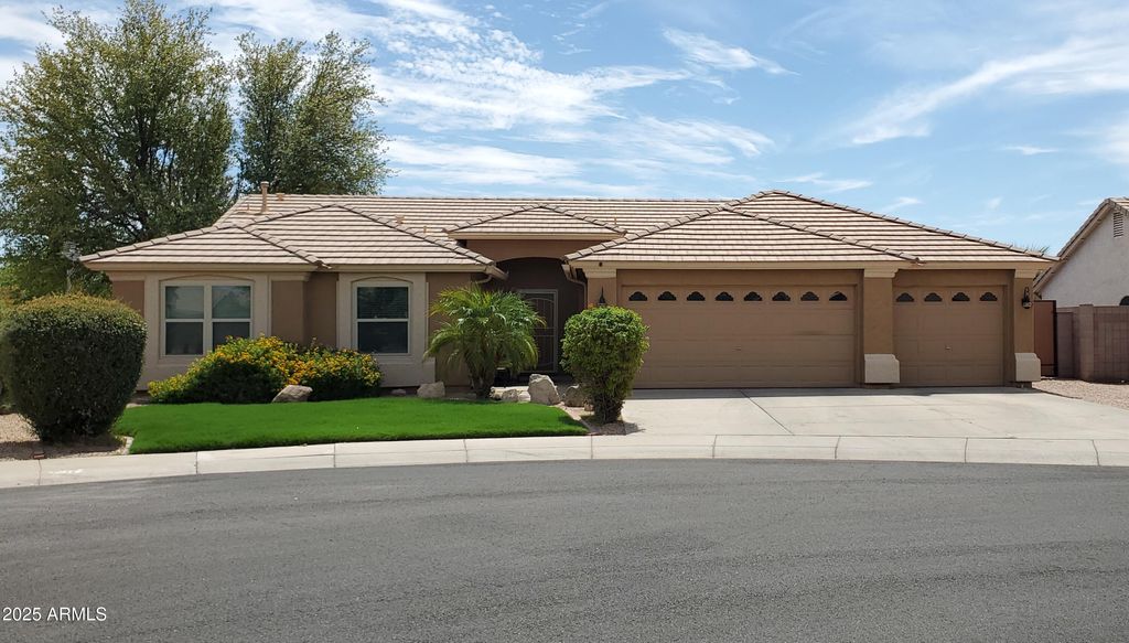 Photo of 3967 E Bruce Avenue, Gilbert, AZ 85234 (MLS # 6925979)