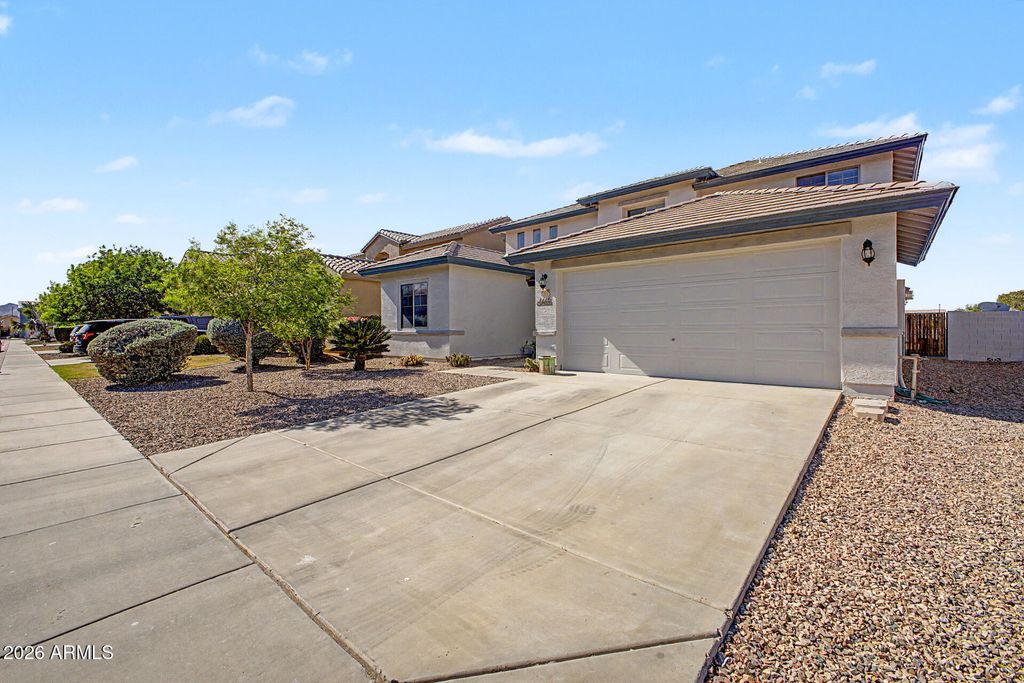 Photo of 662 W Desert Canyon Drive, San Tan Valley, AZ 85143 (MLS # 7010270)