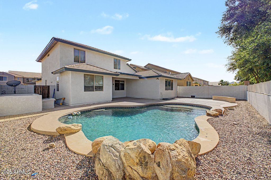 Photo of 662 W Desert Canyon Drive, San Tan Valley, AZ 85143 (MLS # 7010270)
