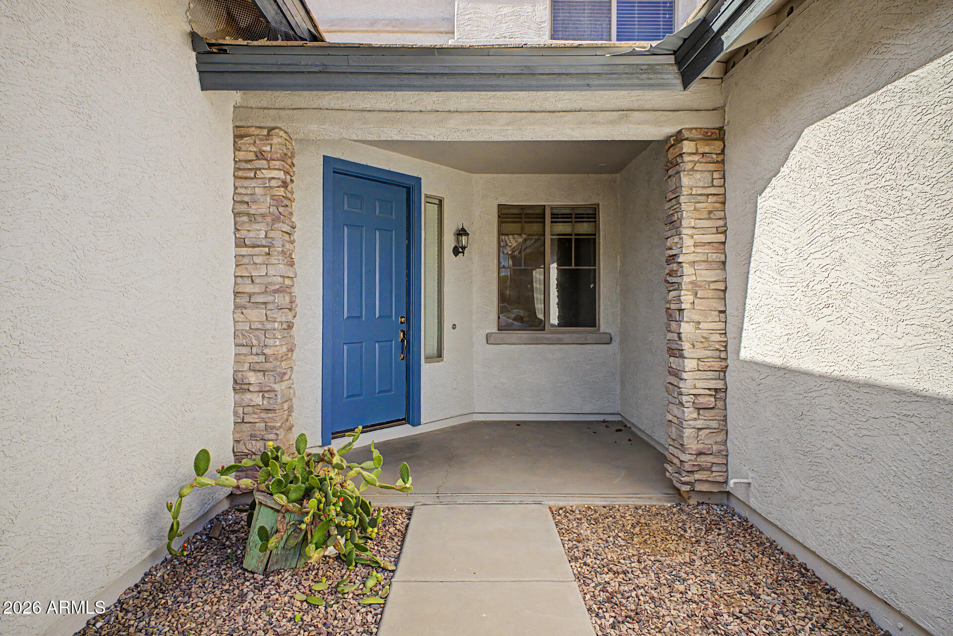 662 W DESERT CANYON Drive