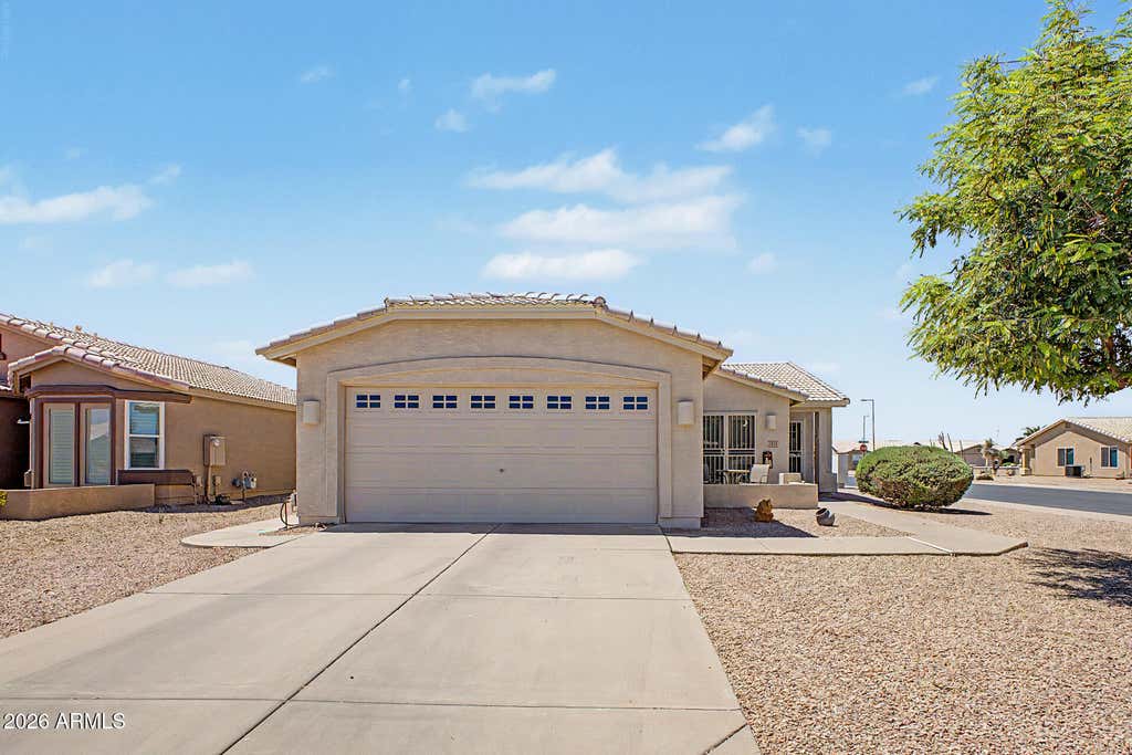 Photo of 1433 E Cherry Hills Drive, Chandler, AZ 85249 (MLS # 7045358)