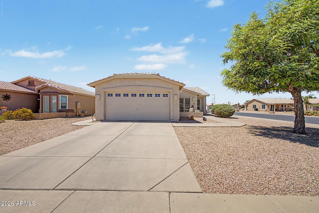 Photo of 1433 E Cherry Hills Drive, Chandler, AZ 85249 (MLS # 7045358)