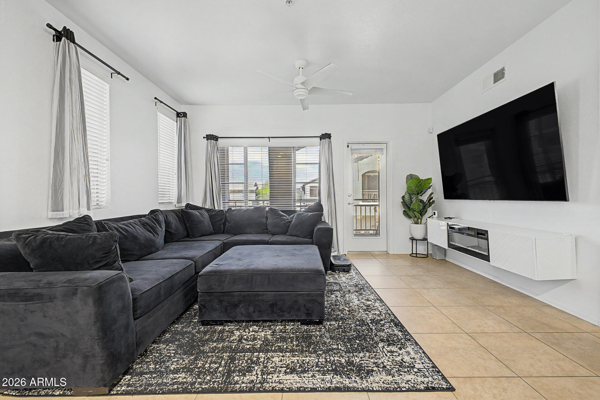 2150 W ALAMEDA Road 1018