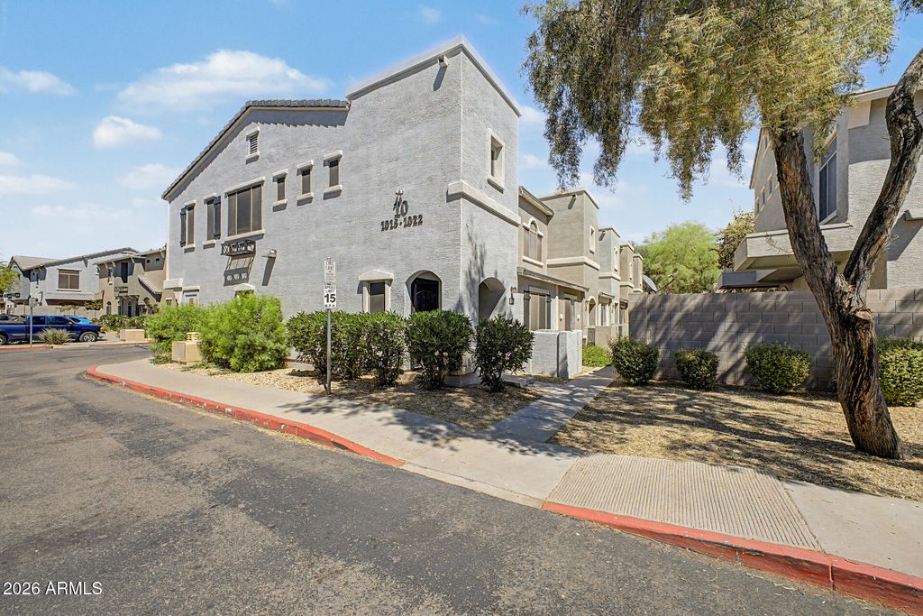 Photo of 2150 W Alameda Road #1018, Phoenix, AZ 85085 (MLS # 7013586)