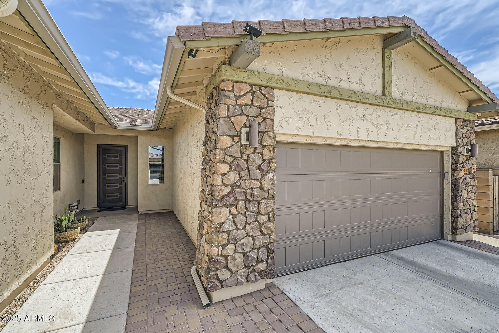 23139 E VIA DEL SOL --