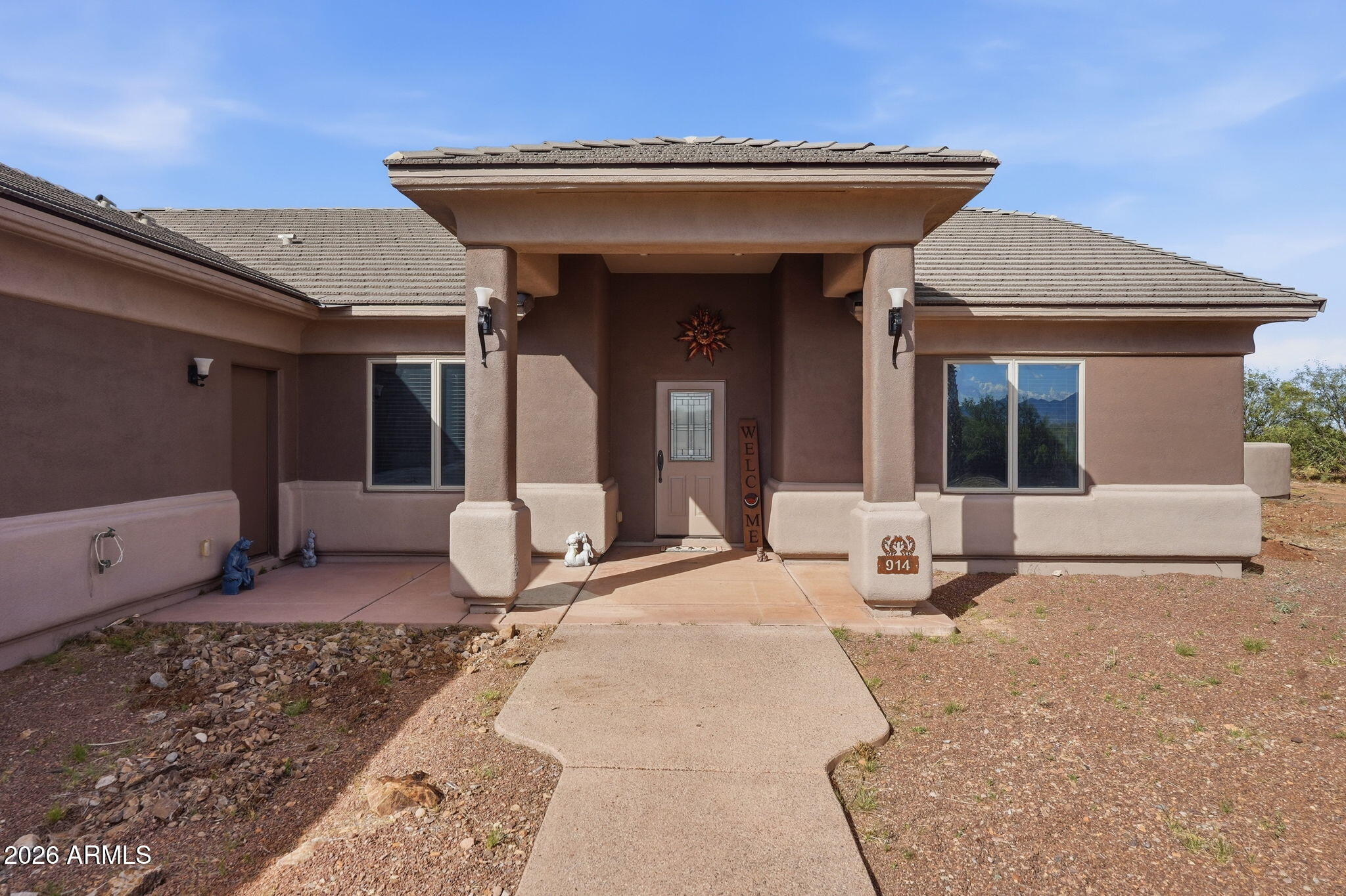 914 E Savino Court