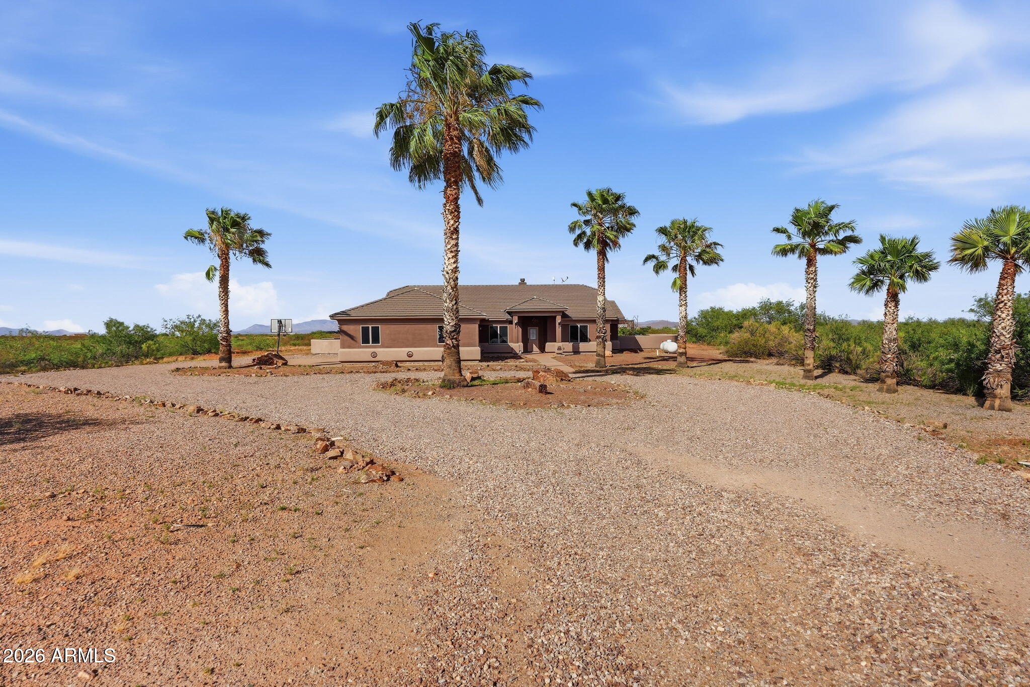 914 E Savino Court