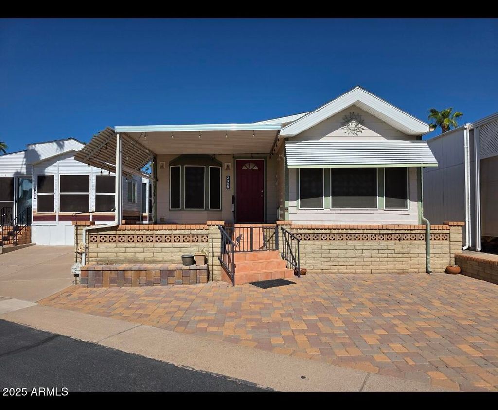 Photo of 2359 S Pomo Avenue, Apache Junction, AZ 85119 (MLS # 6929587)