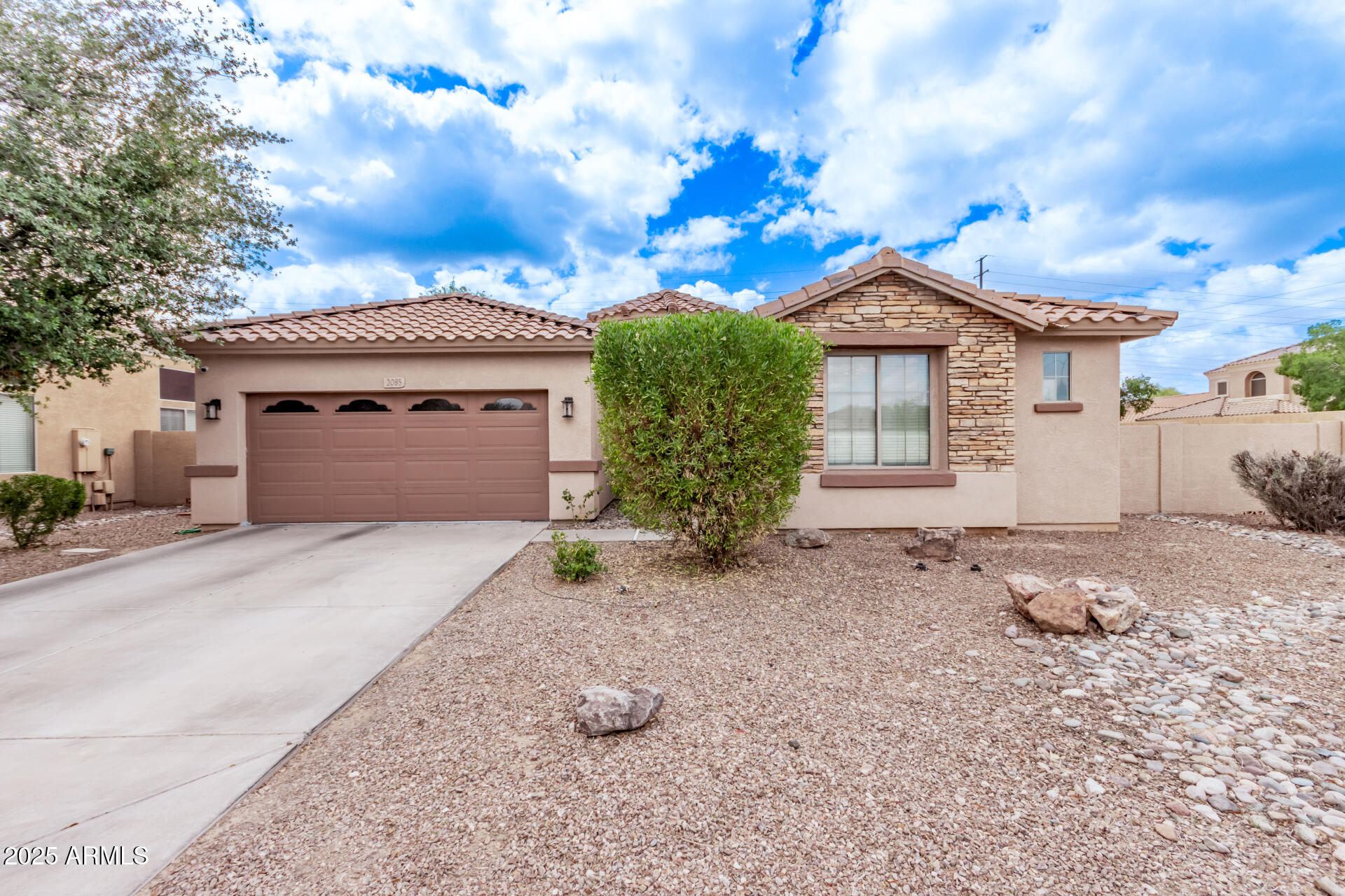 2085 E EBONY Drive