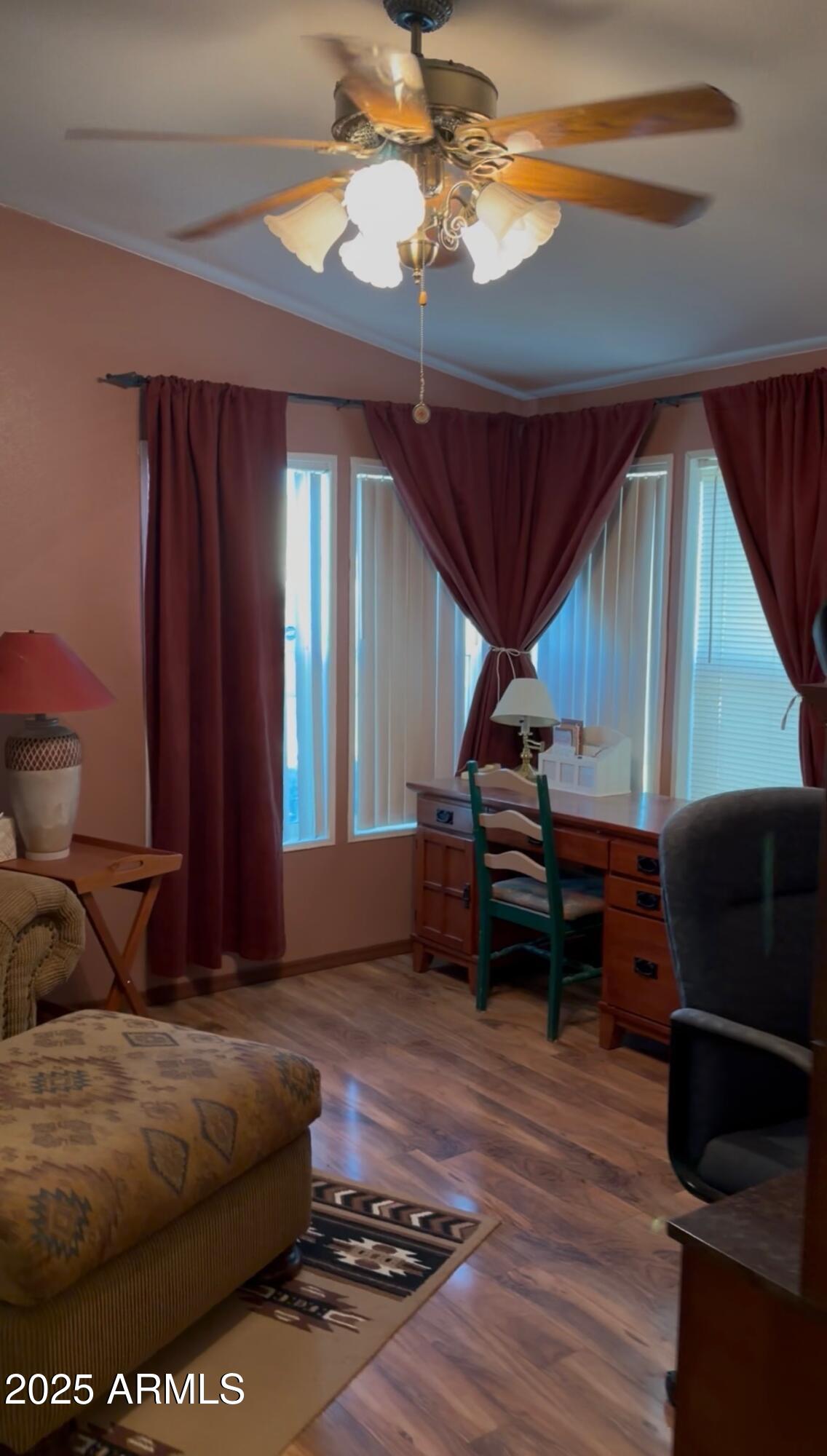 25124 W SADDLE MOUNTAIN Road