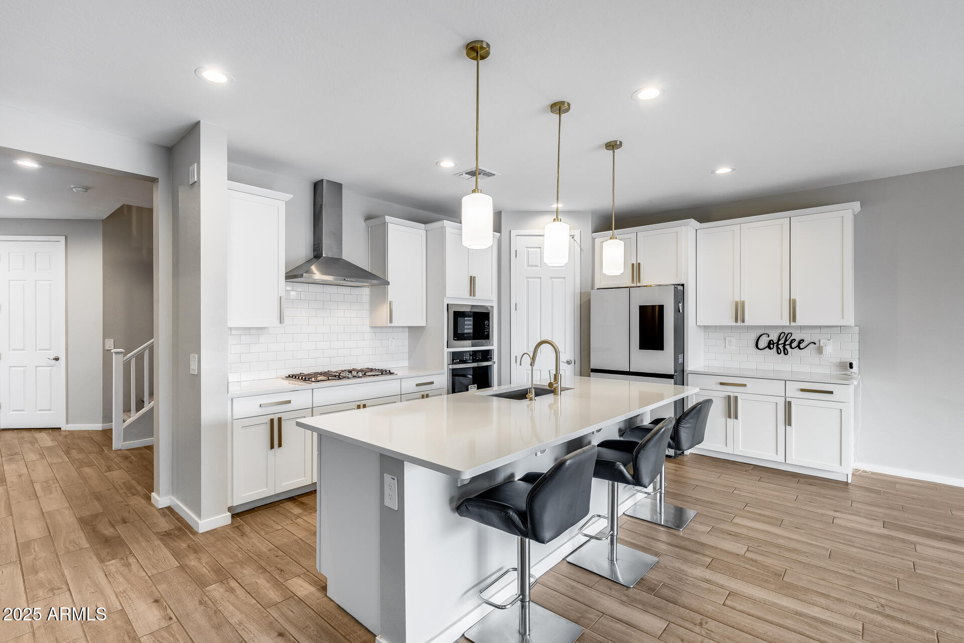 17635 W RED FOX Road W