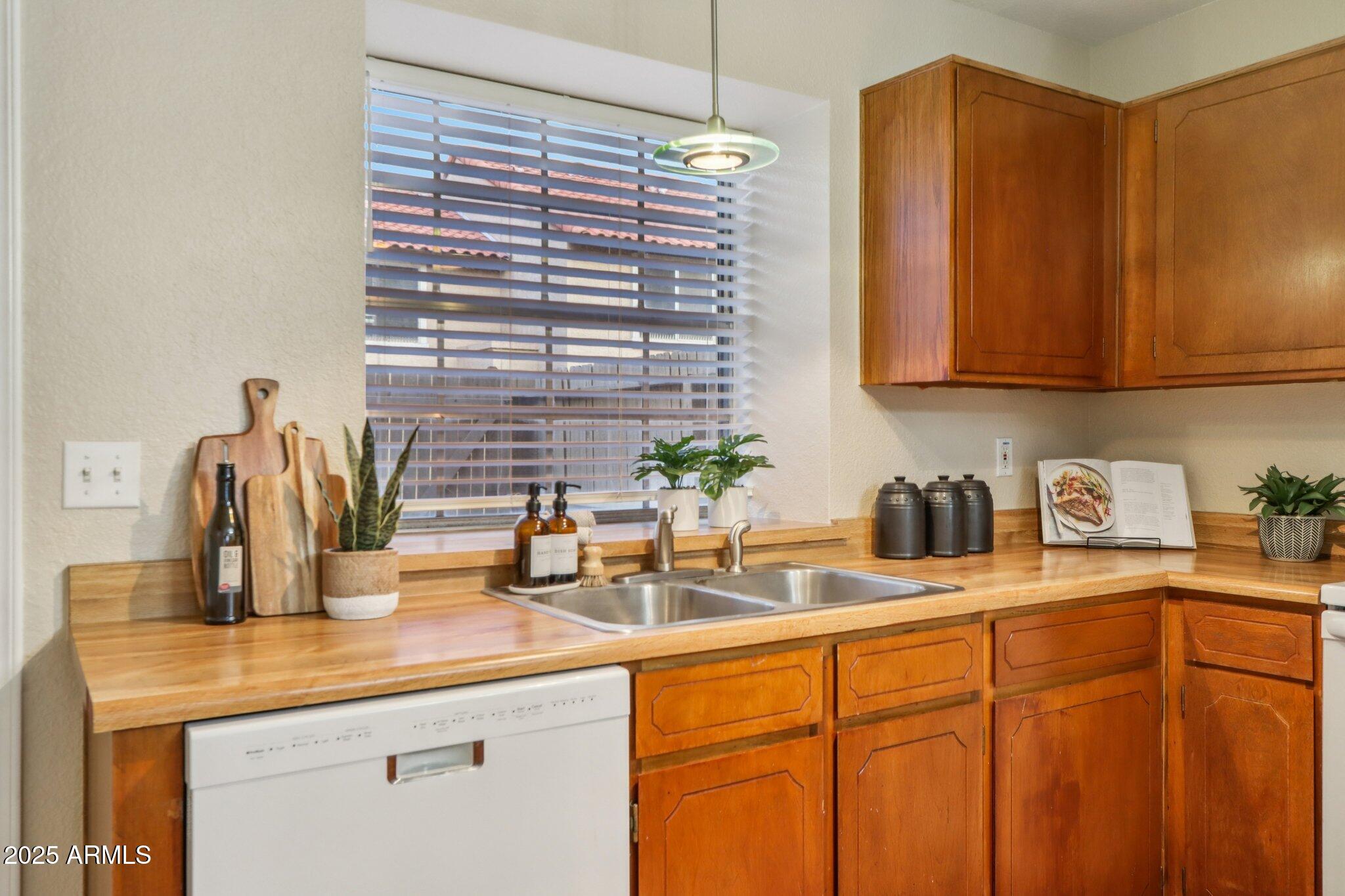 Homes for Sale in Queen Creek Arizona 4 4601 N 102ND Avenue 1036