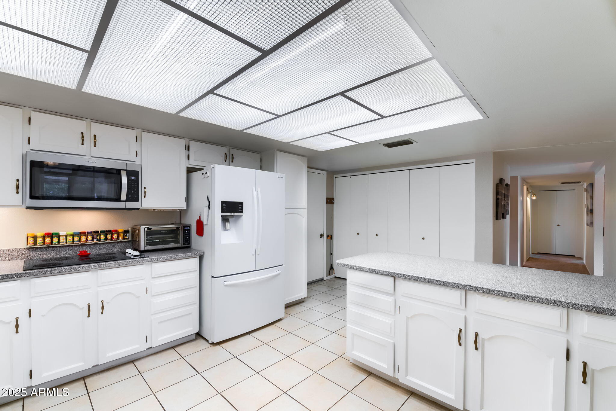1063 LEISURE WORLD --