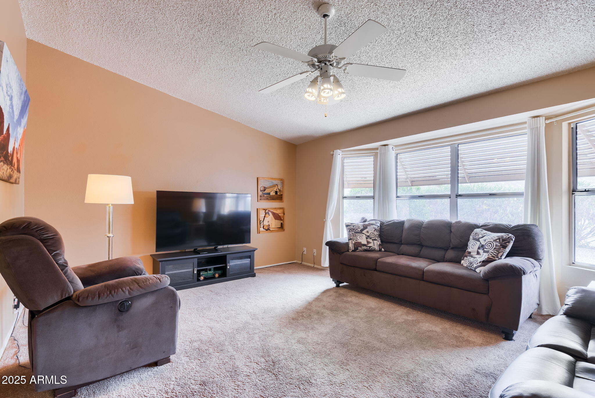 1063 LEISURE WORLD --