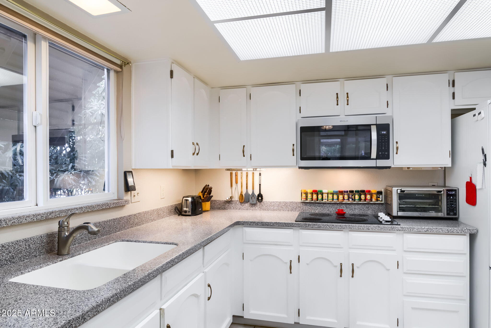 1063 LEISURE WORLD --