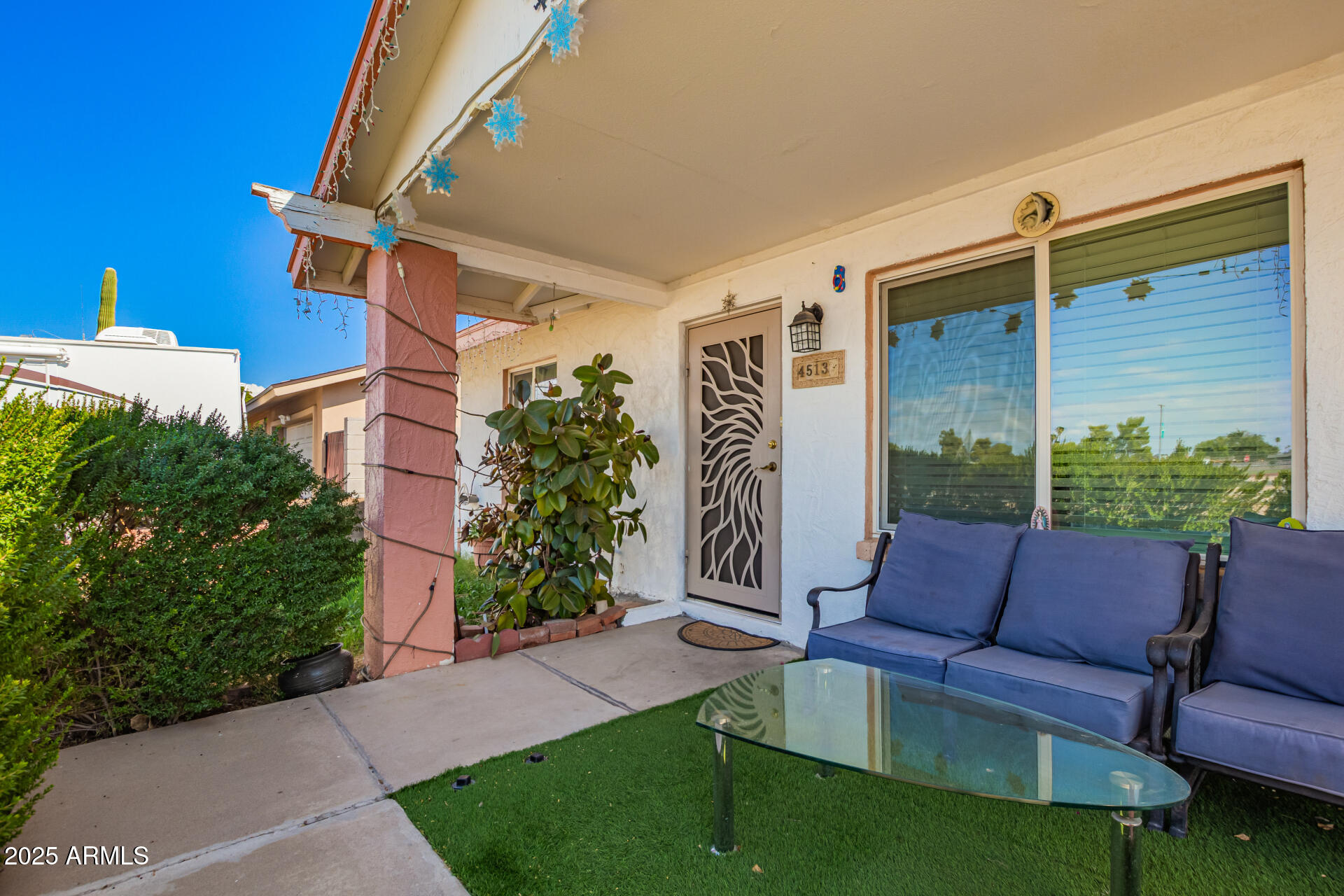 4513 W YUCCA Street