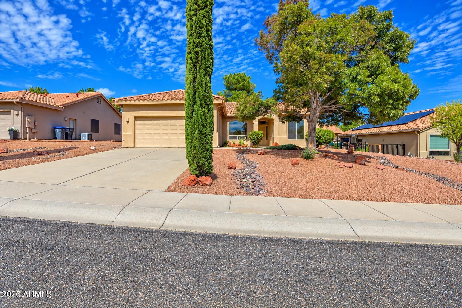 1320 E RIDGEVIEW Drive