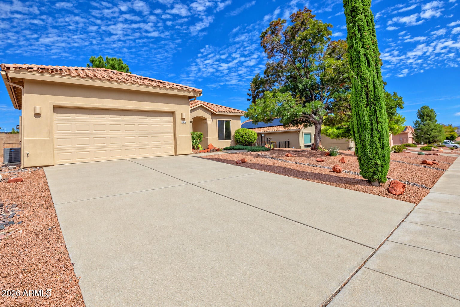 1320 E RIDGEVIEW Drive