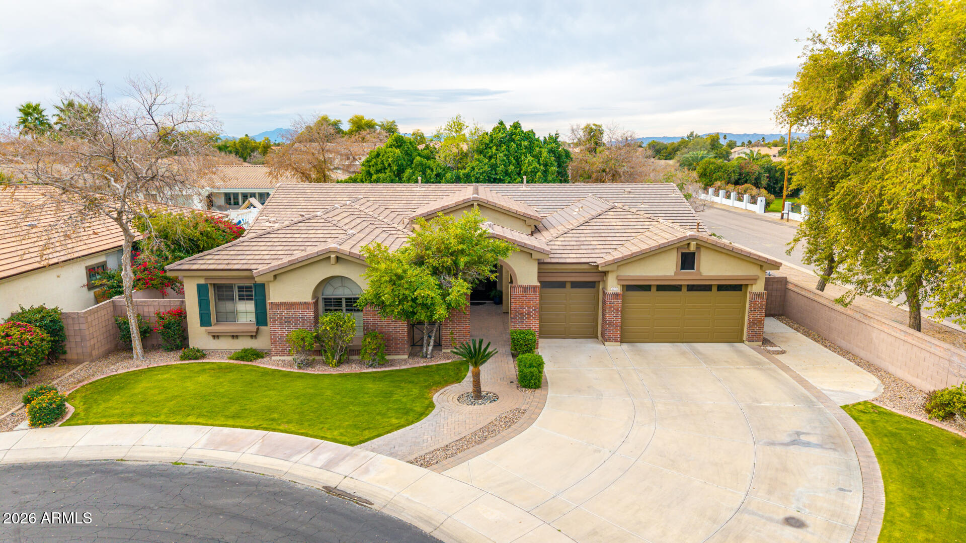 2252 S MCCLELLAND Place