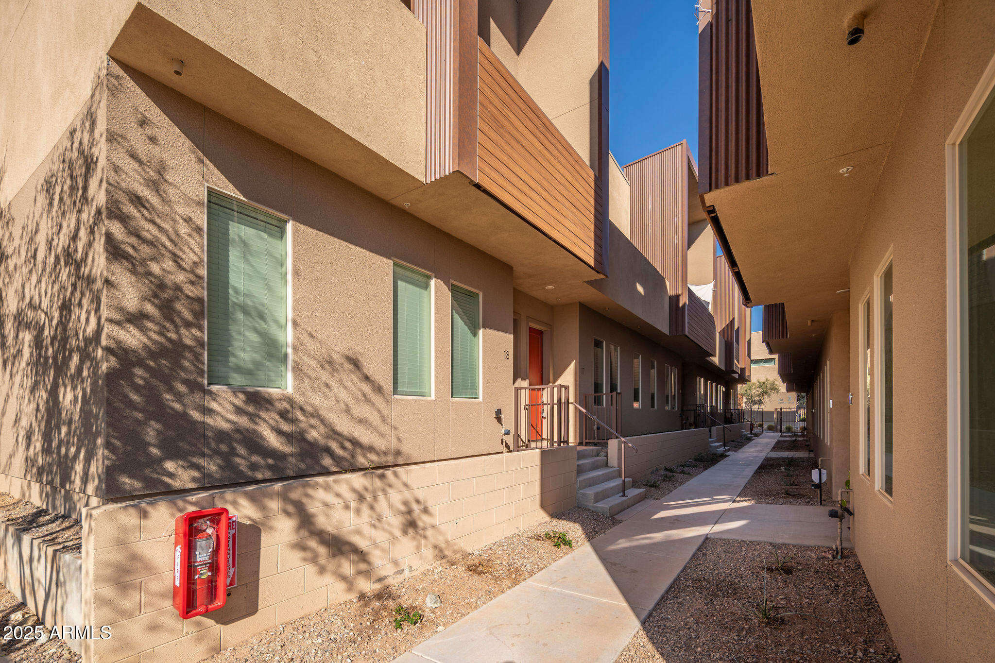 2335 E Utopia Road