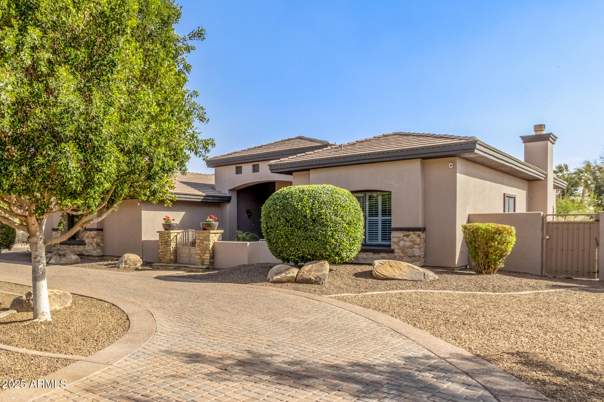 7215 W UNION HILLS Drive
