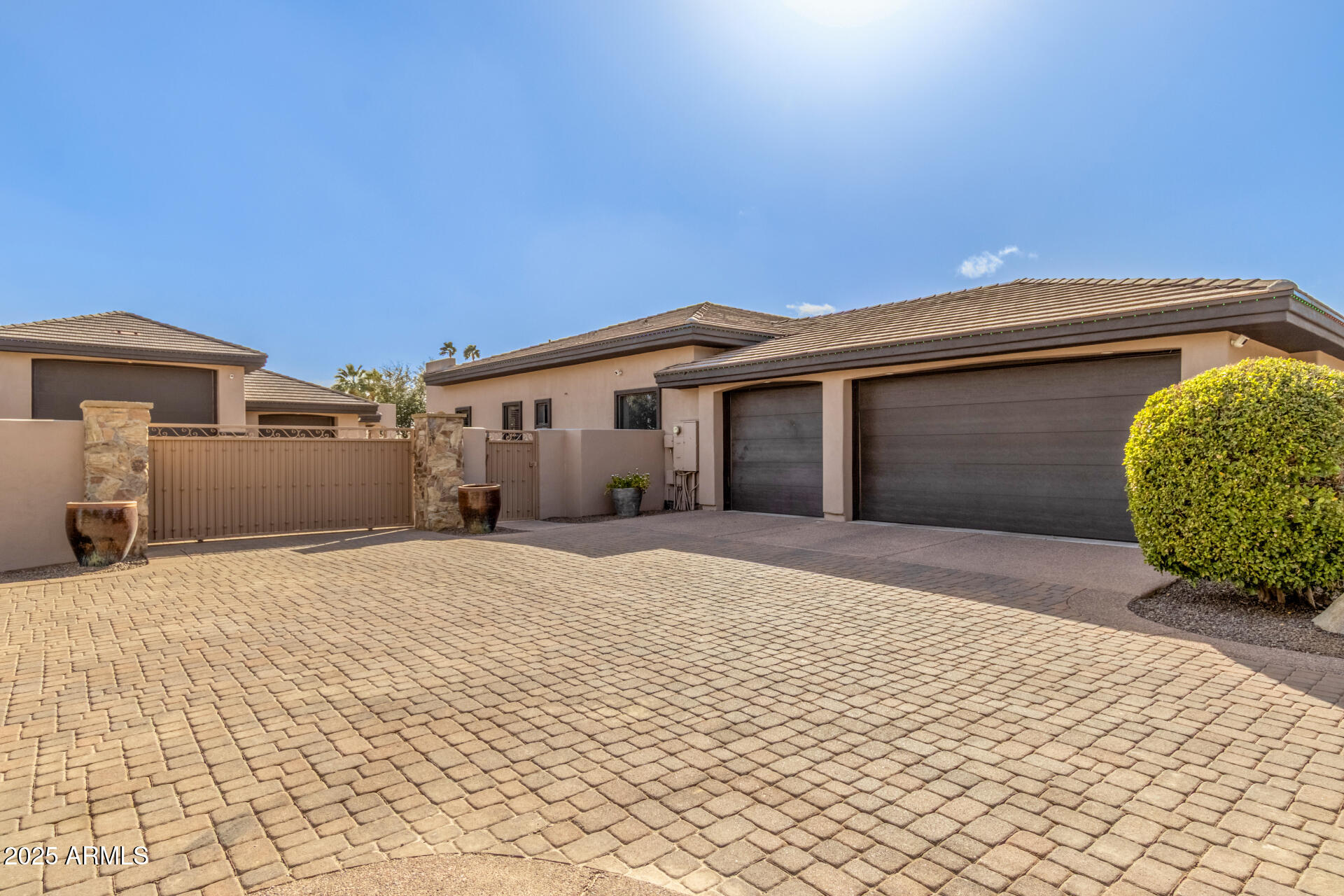7215 W UNION HILLS Drive