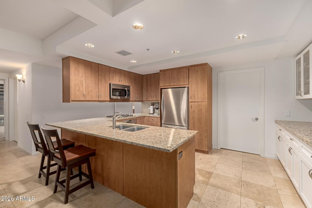 Photo of 7151 E Rancho Vista Drive #1006, Scottsdale, AZ 85251 (MLS # 6977448)
