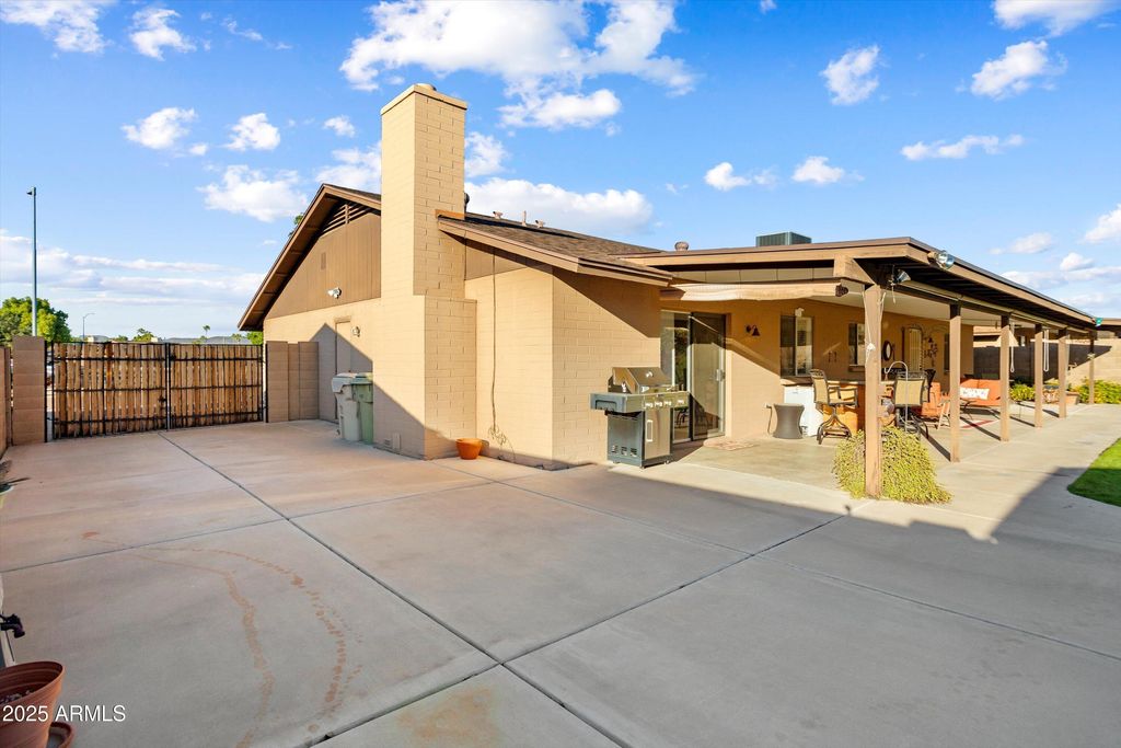 Photo of 5951 W Campo Bello Drive, Glendale, AZ 85308 (MLS # 6937264)
