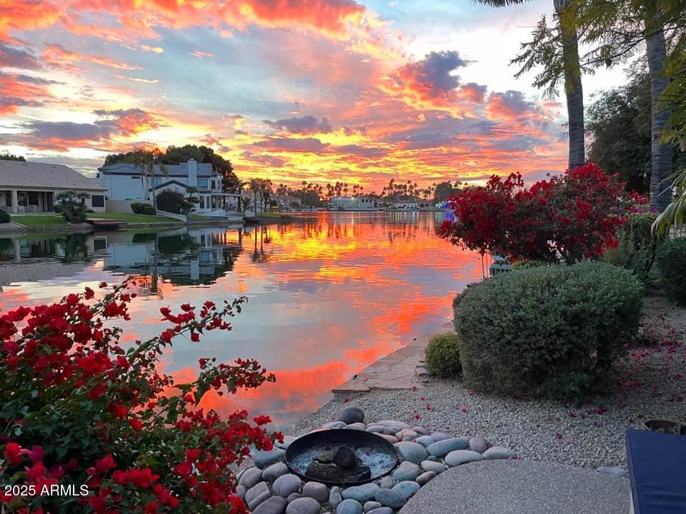 1819 E CATAMARAN Drive