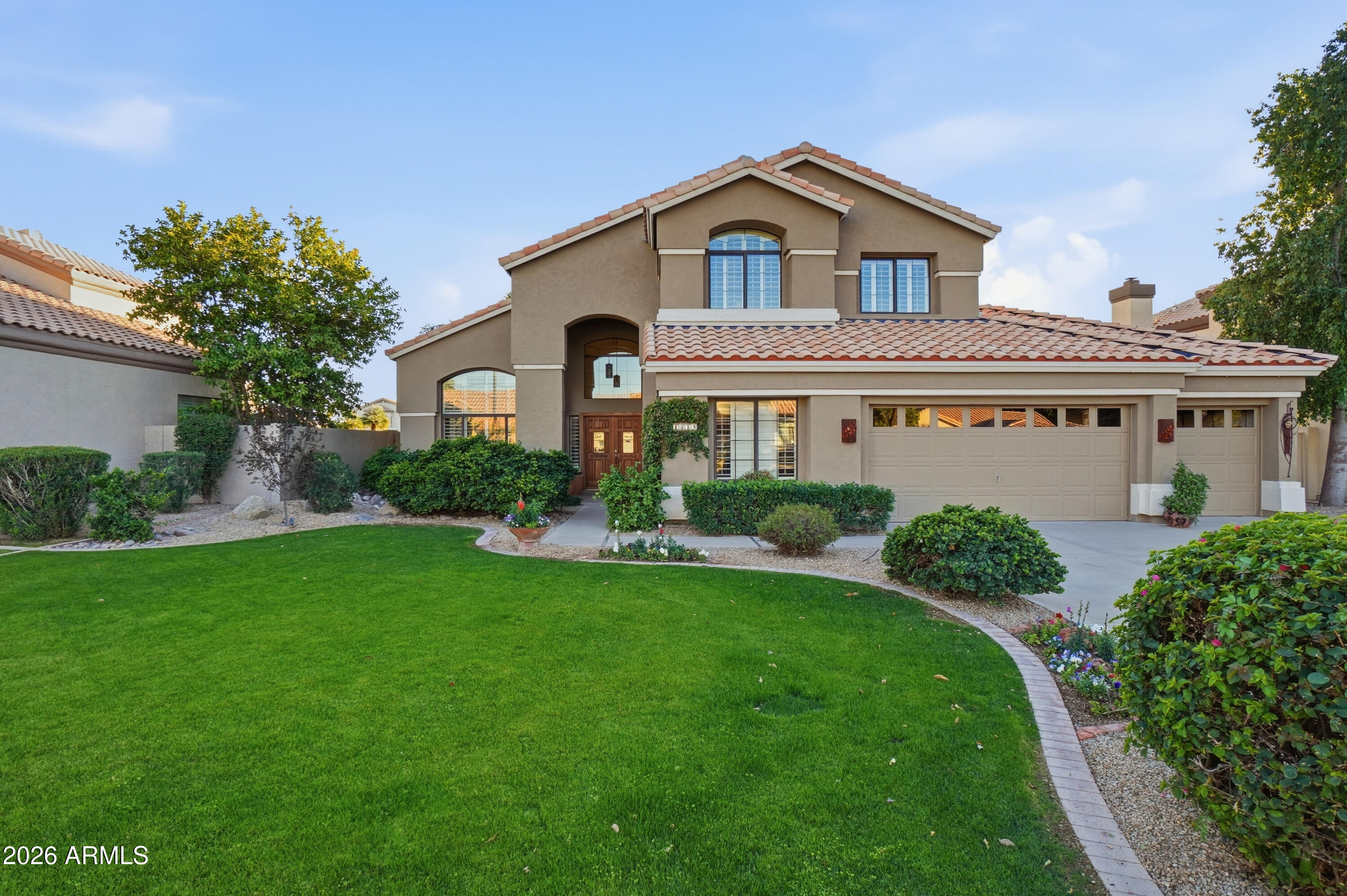 1819 E CATAMARAN Drive