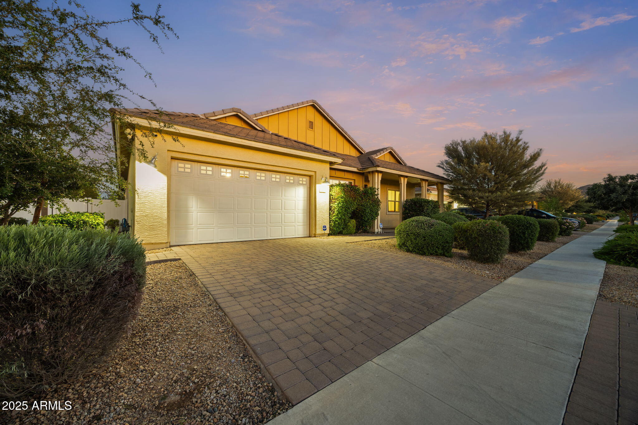 6213 S 25TH Place