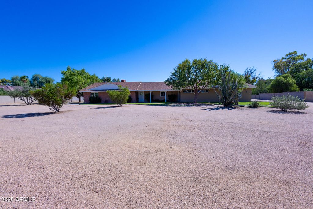 Photo of 10637 N Sundown Drive NE, Scottsdale, AZ 85260 (MLS # 6974537)
