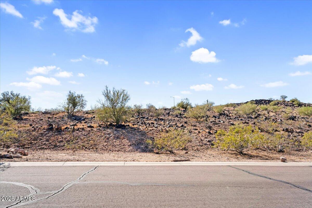 VISION HILL ESTATES - Land