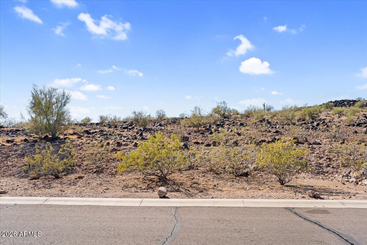 VISION HILL ESTATES - Land